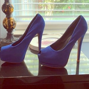 Blue swayd  blue 5’ inches on high heel shoes